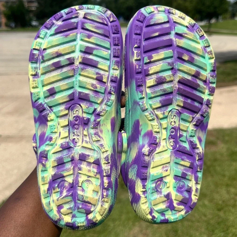 Crocs Kids' Classic Lined Marbled Tie Dye Clogs Little Kids Size J 3 Sandals